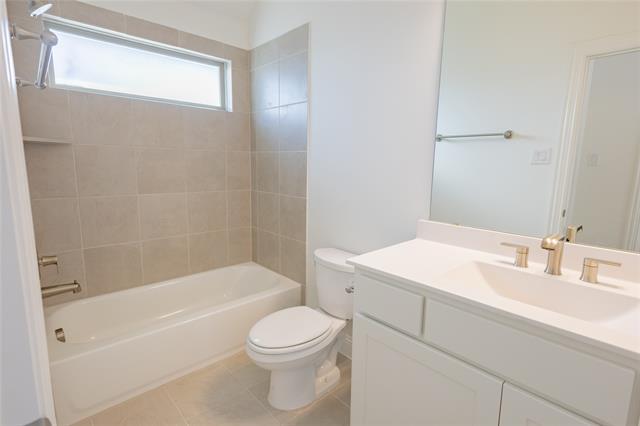 Building Photo - 3141 Tiara Dr