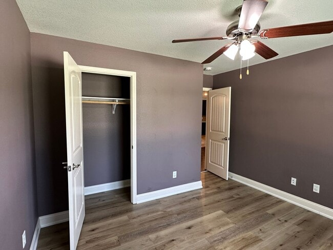Building Photo - Well Maintained 3 Bed 2 Bath w/ Fence in Waynesville