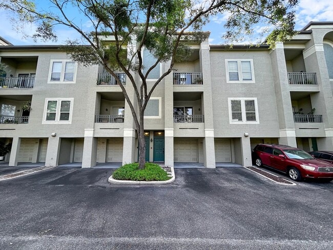 Building Photo - 708 Promenade Pl