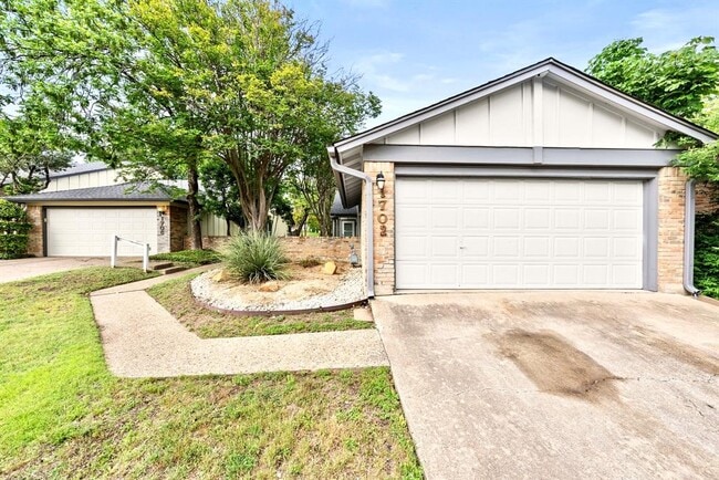 Building Photo - 1702 Coturnix Dr