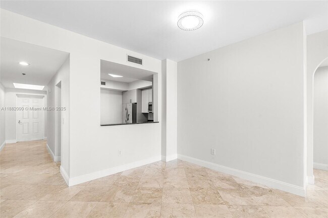 Building Photo - 3340 NE 190th St