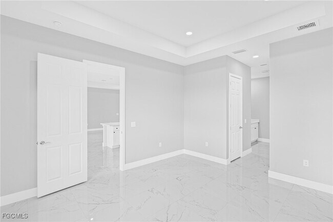 Building Photo - 2511 NW 25th St