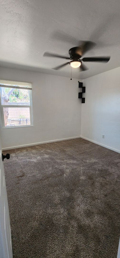 Building Photo - $500 Move in Special!! Spacious 3bdr house near College Grove!