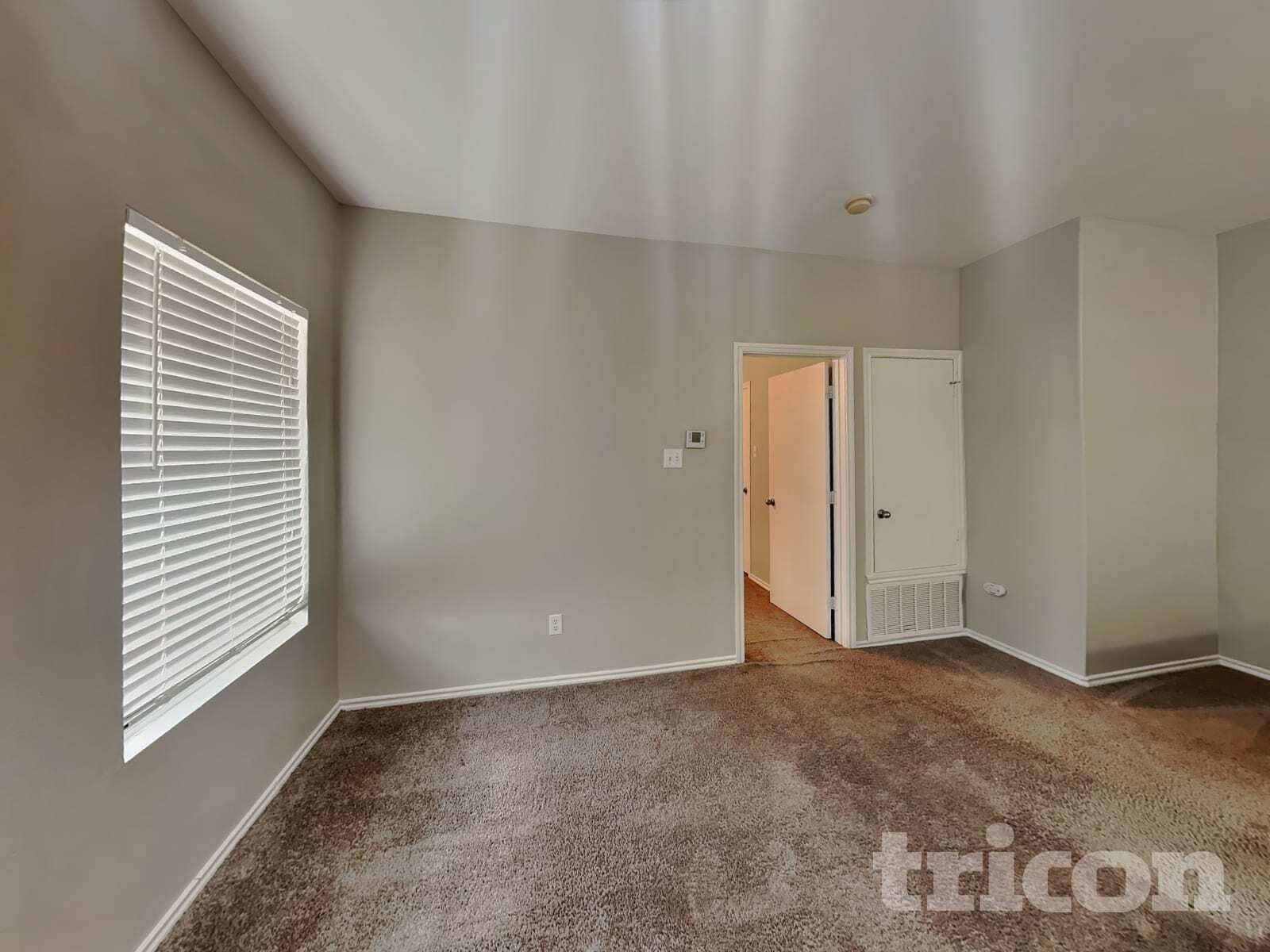 Building Photo - 712 Locustberry Dr