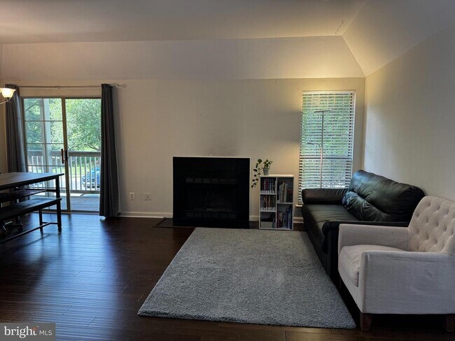 Building Photo - 12150 Penderview Terrace