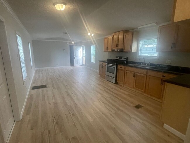 Building Photo - Home Available in Stedman