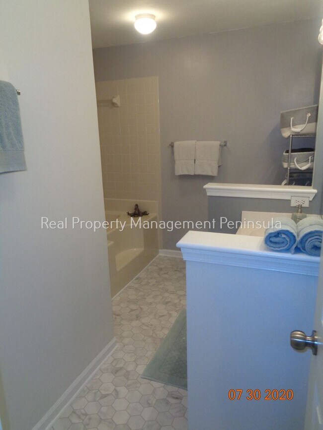 Building Photo - Single Home in Panther Place Williamsburg/...