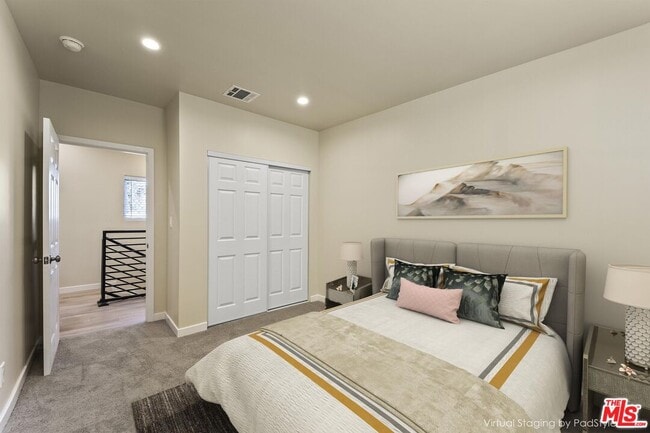 Building Photo - 5741 Simpson Ave