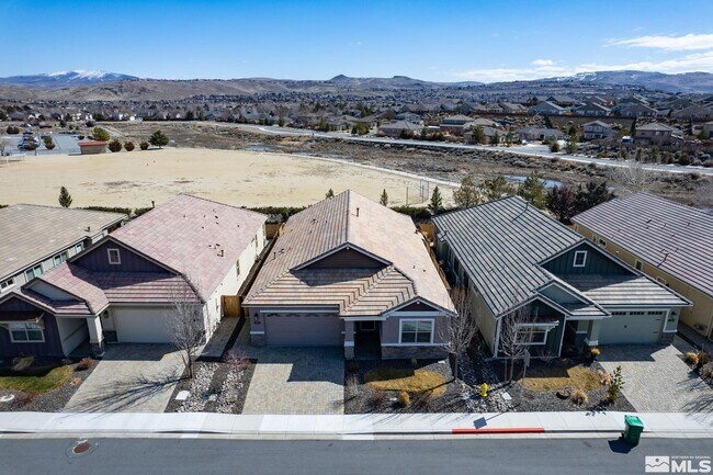 Building Photo - 4942 Monrovia Dr