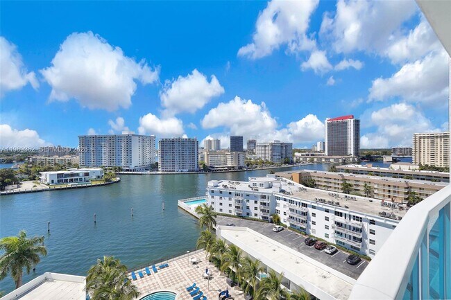 Building Photo - 1945 S Ocean Dr