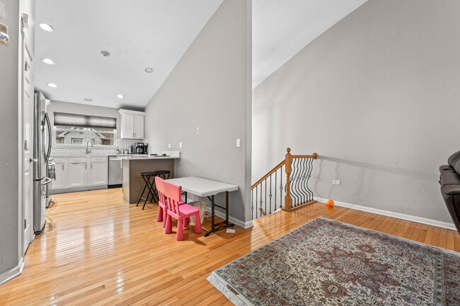 Building Photo - 2987 Saganashkee Ln