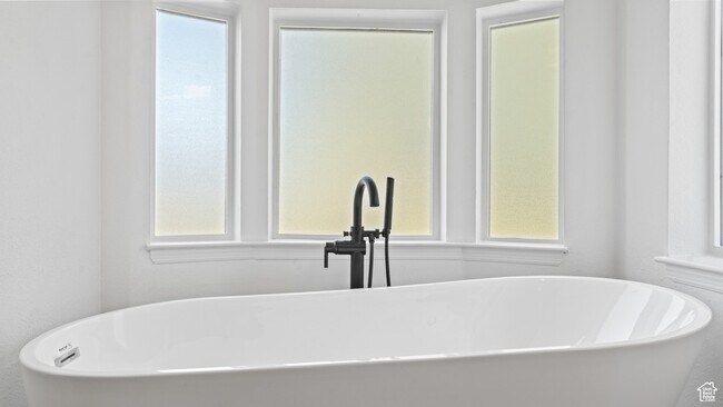 Building Photo - 4736 E 2650 N