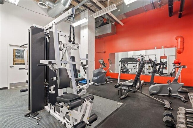 Building Photo - 2434 Smallman St