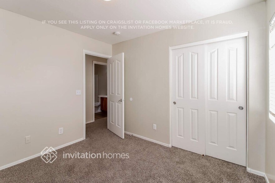 Building Photo - 45138 Miramar Rd