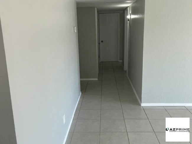 Building Photo - Cute and clean 3 bed 2 bath Home.