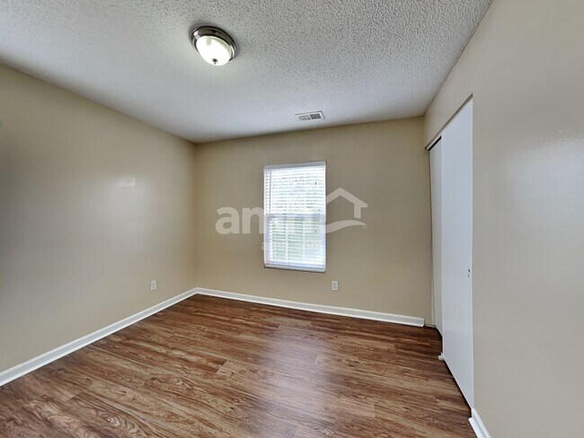 Building Photo - 3664 Marshlane Way