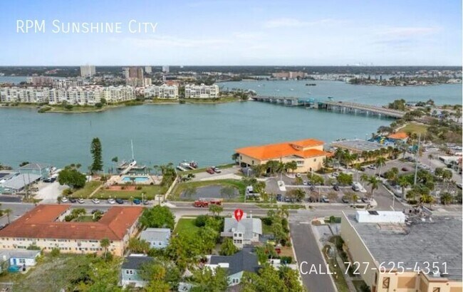 Building Photo - 7700 Boca Ciega Dr