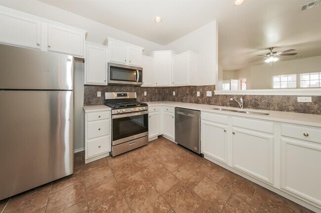 Building Photo - 4601 Wagner Lake Dr