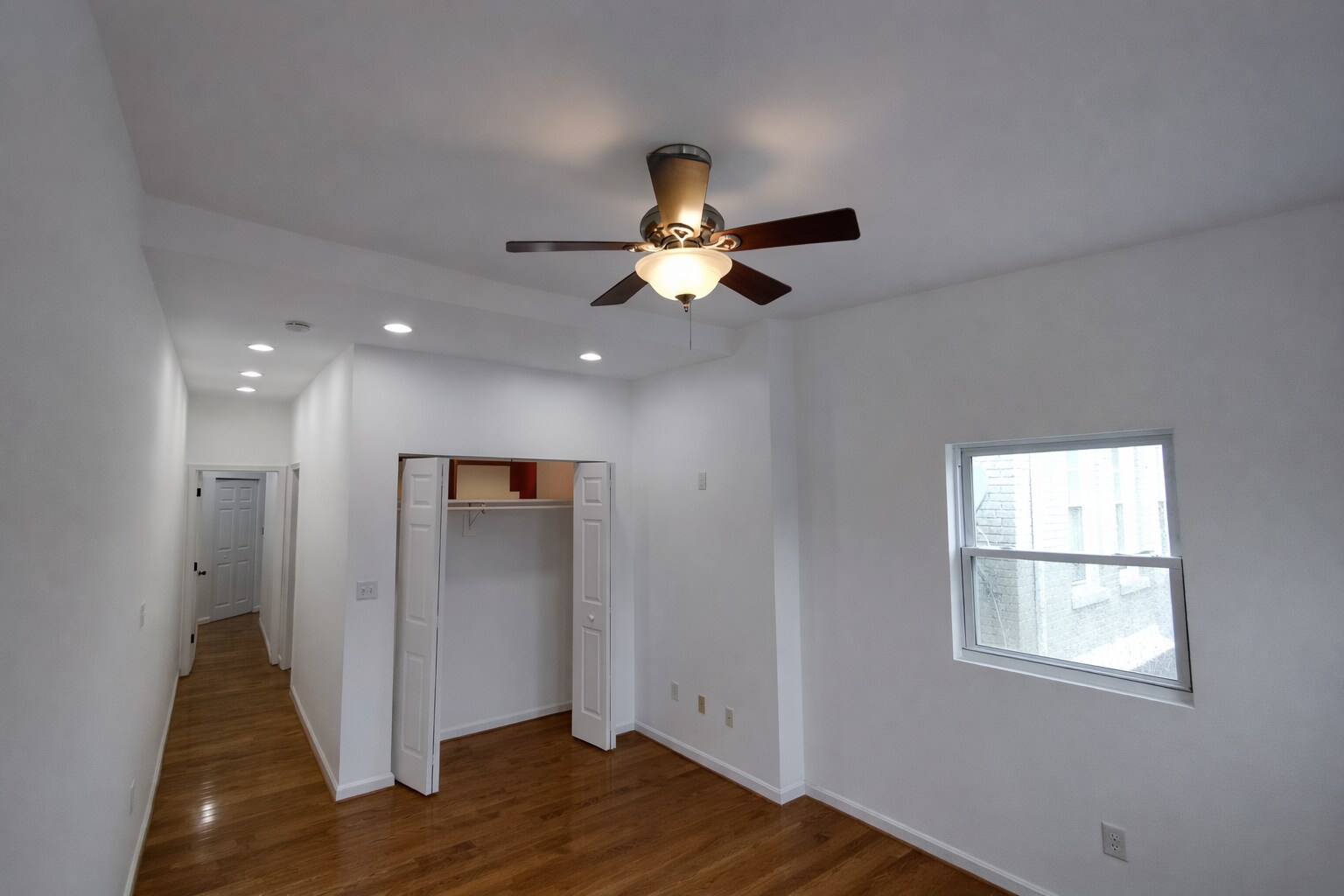 Building Photo - 1933 4th St NE