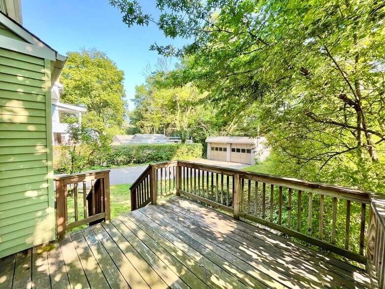 Building Photo - 2463 Derbyshire Rd