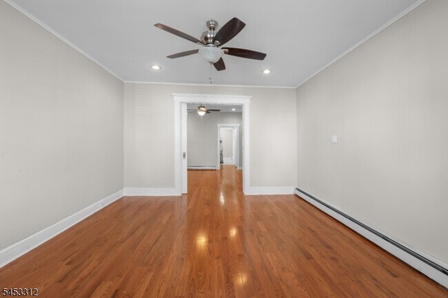 Building Photo - 185 N 18th St
