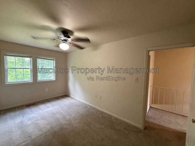 Building Photo - 14611 Earlham Ct