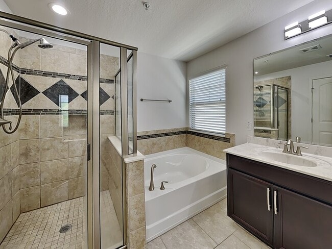 Building Photo - 10866 Sunset Ridge Ln