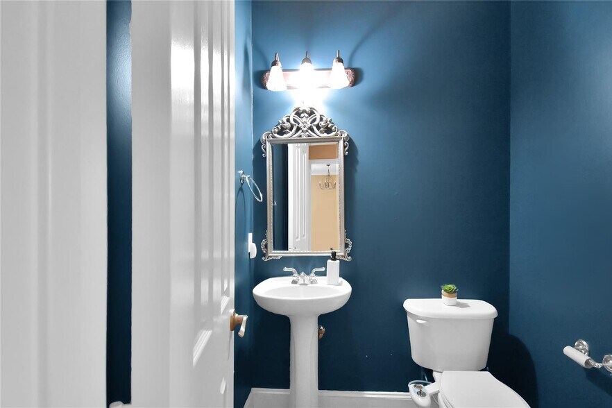 Guest Bathroom 2 - 3903 Johnson St