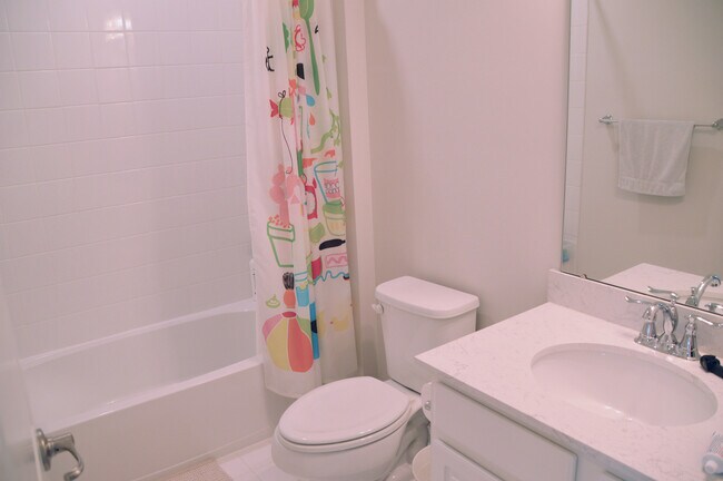 Full Bath 1 - 22277 Sims Ter