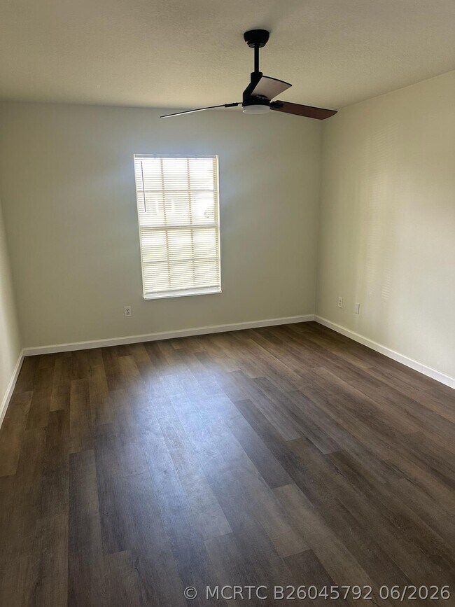 Building Photo - 2150 SW Biella Ave