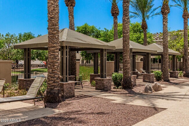 Building Photo - 2780 S Alpine Dr