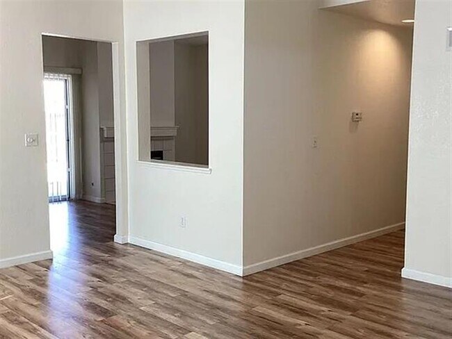 Building Photo - DREAM HOME