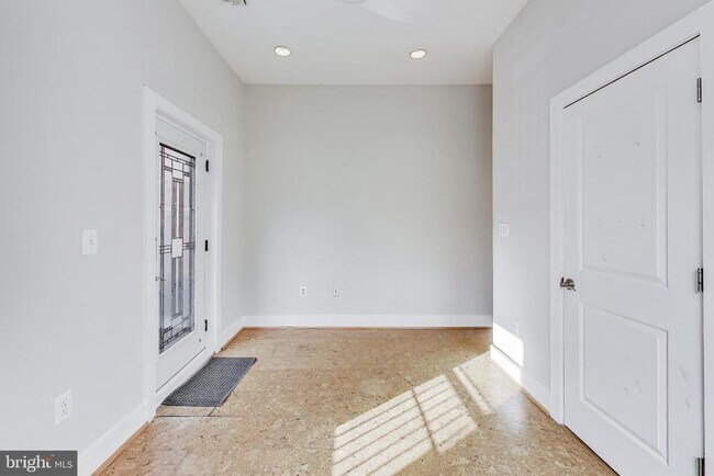 Building Photo - 500 M St NW