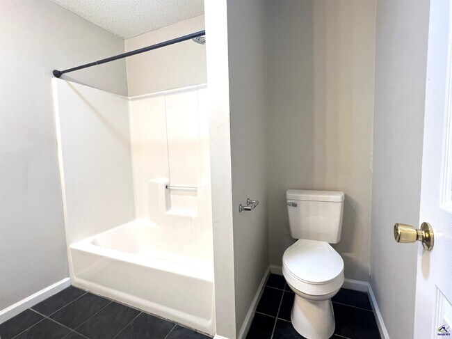 Building Photo - 536 Loblolly Ln