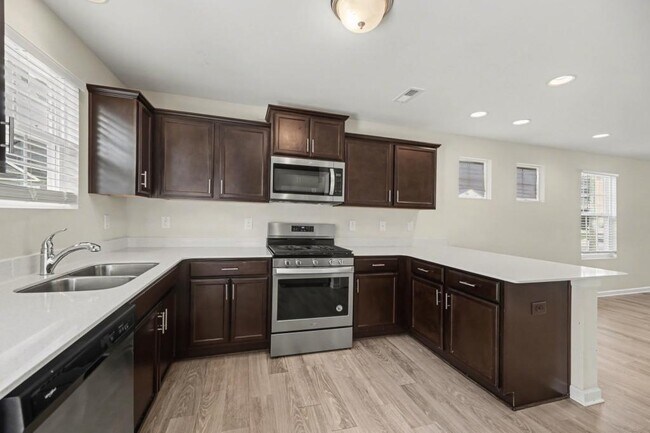 Building Photo - 3874 Copperfield Ct