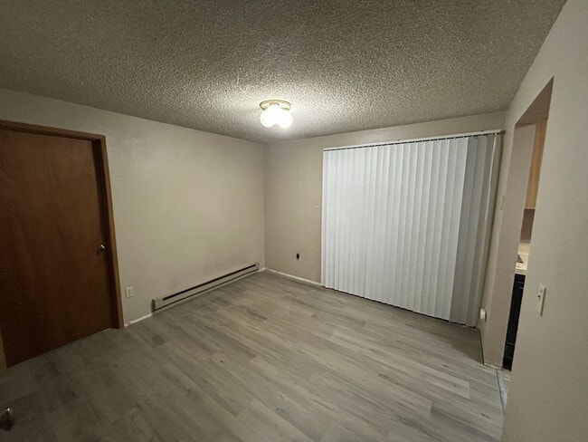 Building Photo - 3313061