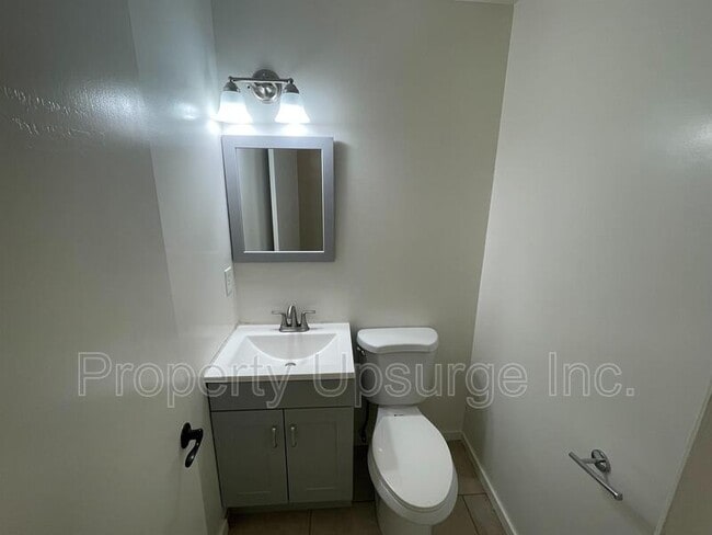 Building Photo - 1901 Railroad Ave