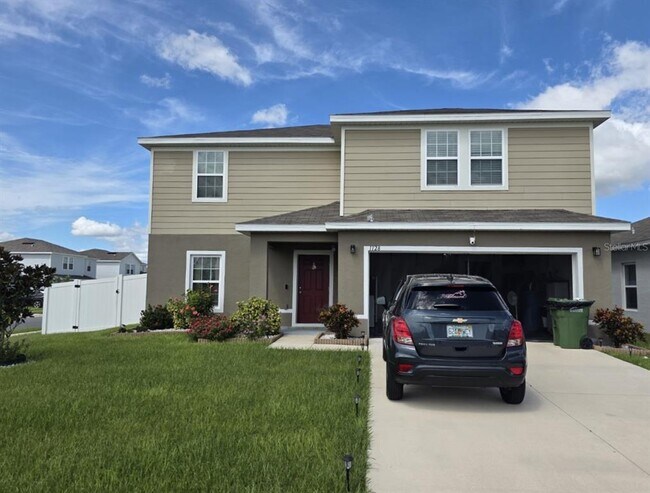 Primary Photo - 1128 Eagle Claw Ln