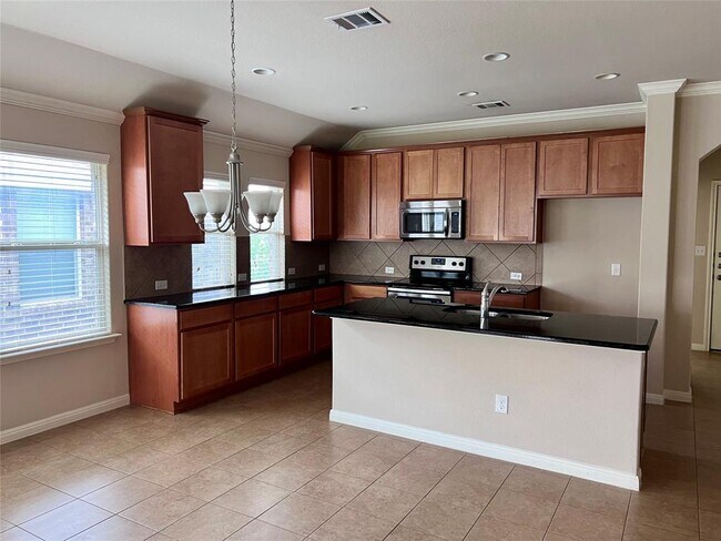 Building Photo - 929 Coulee Dr