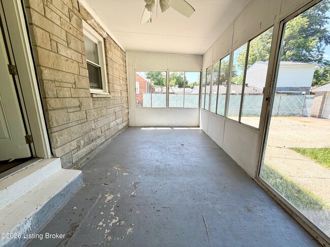 Building Photo - 6112 Corinth Way