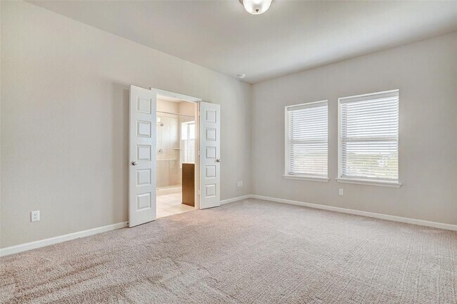 Building Photo - 2604 San Bautista Wy