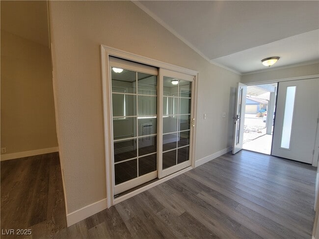 Building Photo - 5836 Corazon Dr