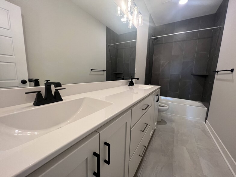 Building Photo - 19322 W 109th Pl