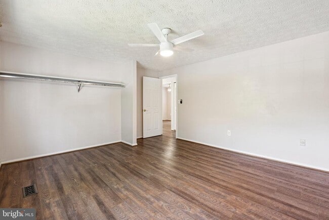 Building Photo - 115 S Dickenson Ave