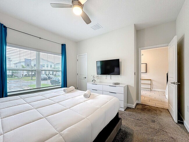 Building Photo - 1248 Challenge Dr