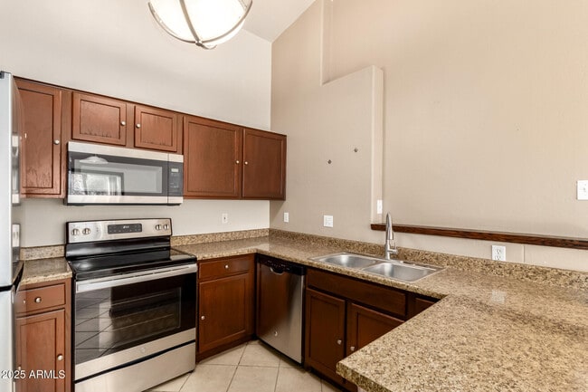 Building Photo - 3492 S 162nd Ln