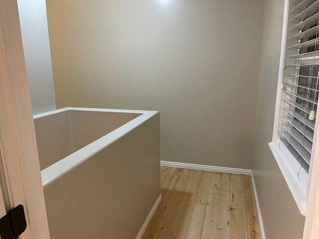 Building Photo - 572 W 6300 S