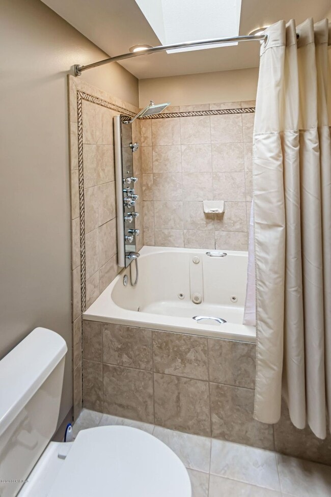 Building Photo - 11070 Equestrian St