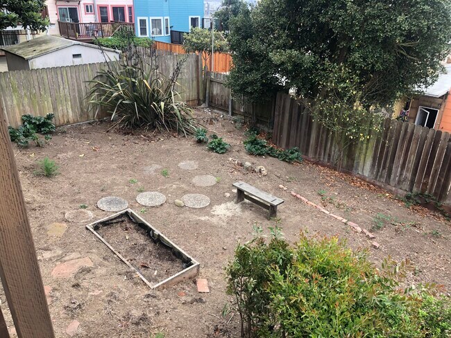 backyard - 280 Prague St