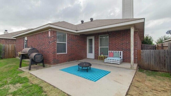 Building Photo - 4537 High Cotton Tr